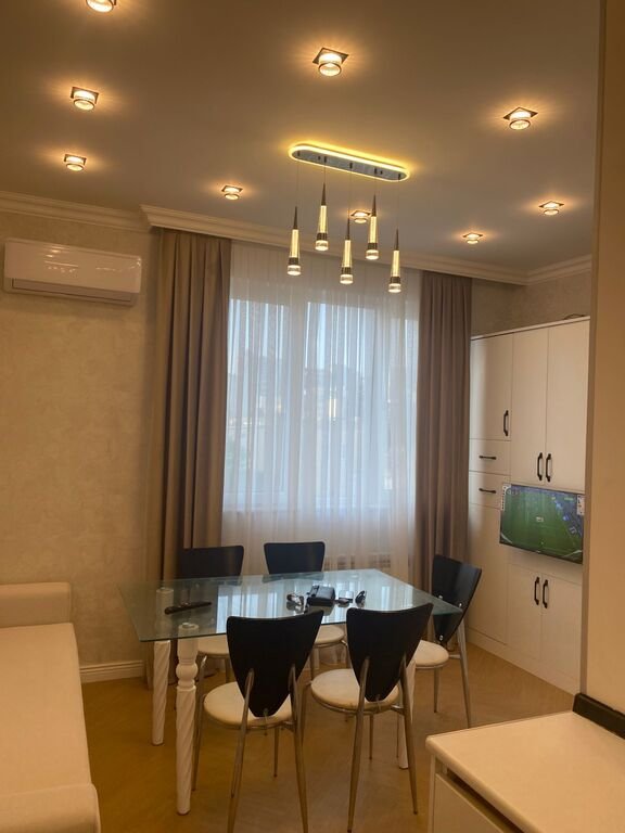 Kirayə verilir 3 otaqlı köhnə tikili, 80 m², Sahil m.-11