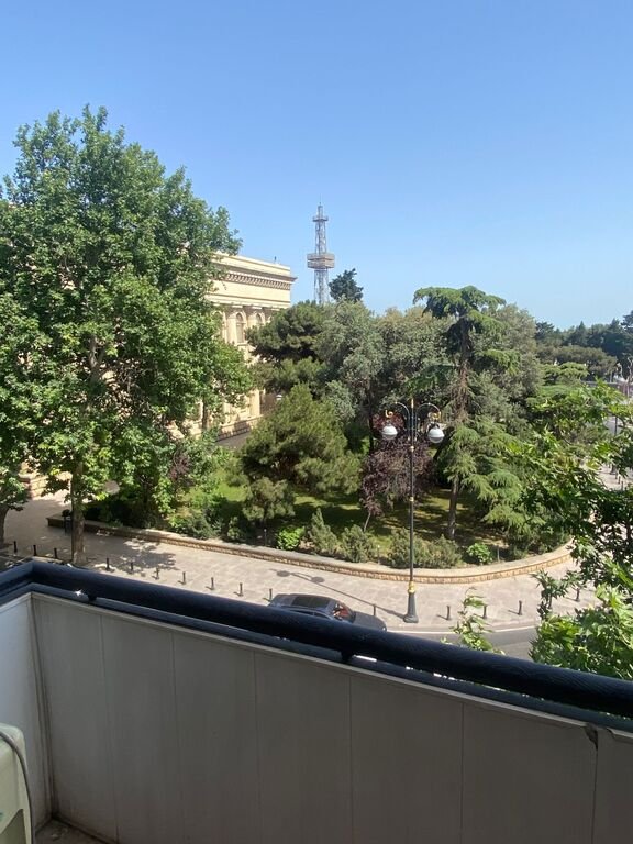 Kirayə verilir 3 otaqlı köhnə tikili, 80 m², Sahil m.-14