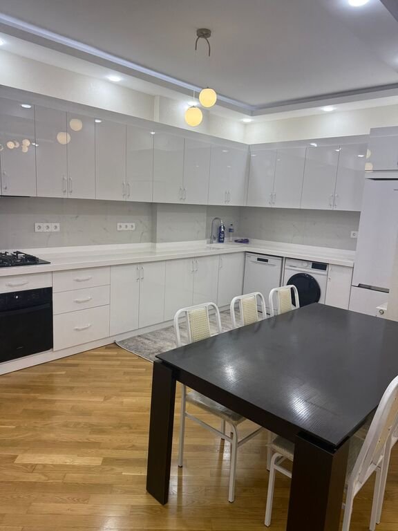 Kirayə verilir 3 otaqlı yeni tikili, 80 m², Xətai m.-6