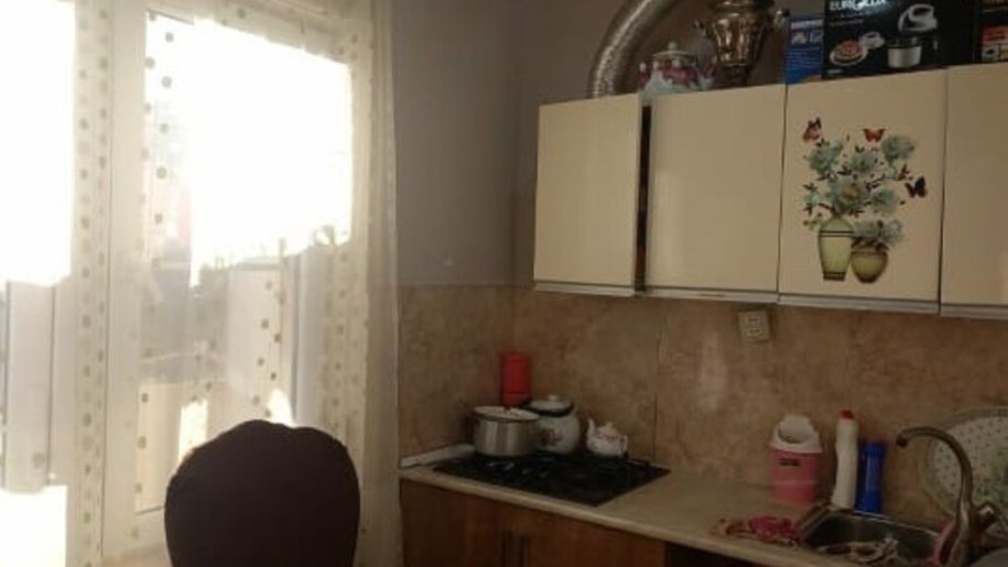 Satılır 2 otaqlı köhnə tikili, 68 m², Suraxanı-4