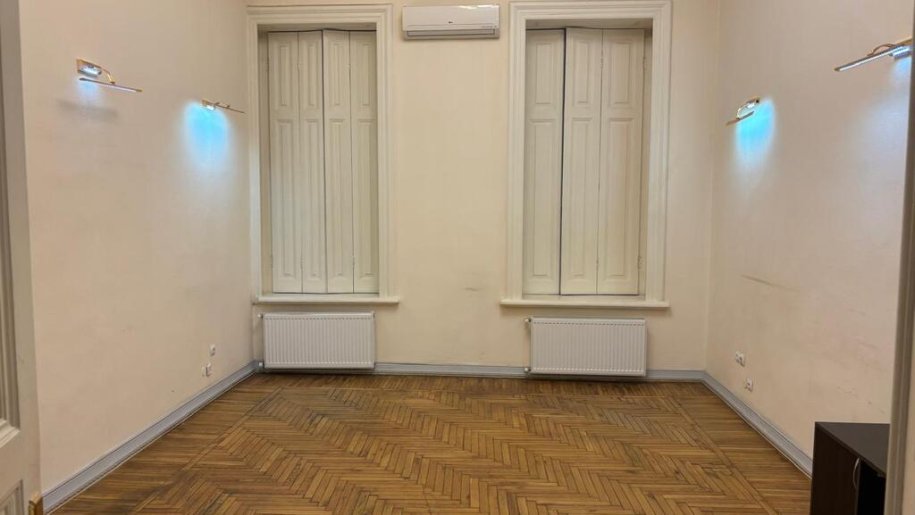 362 kv.m. obyekt icarəyə verilir, İçərişəhər m.-9