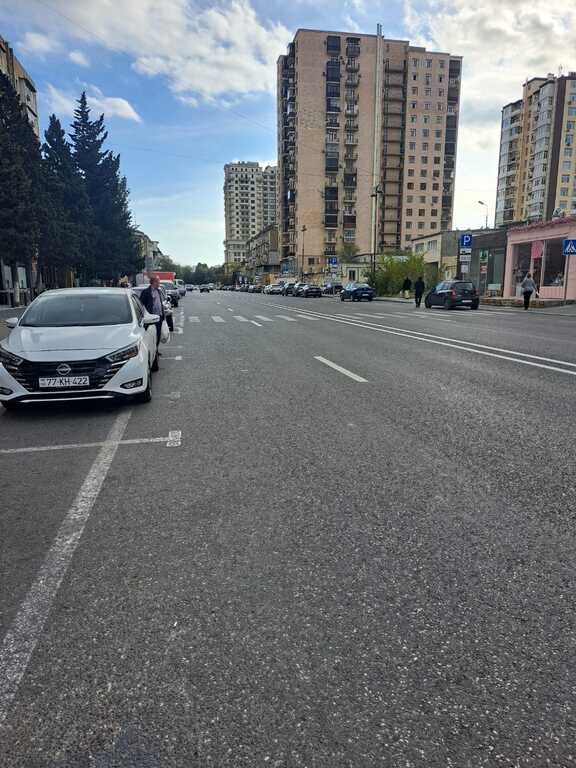 Kirayə verilir 1 otaqlı köhnə tikili, 35 m², Elmlər Akademiyası m.-1