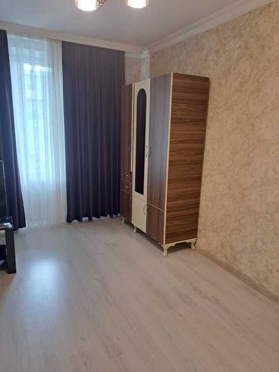 Kirayə verilir 1 otaqlı köhnə tikili, 35 m², Elmlər Akademiyası m.-4