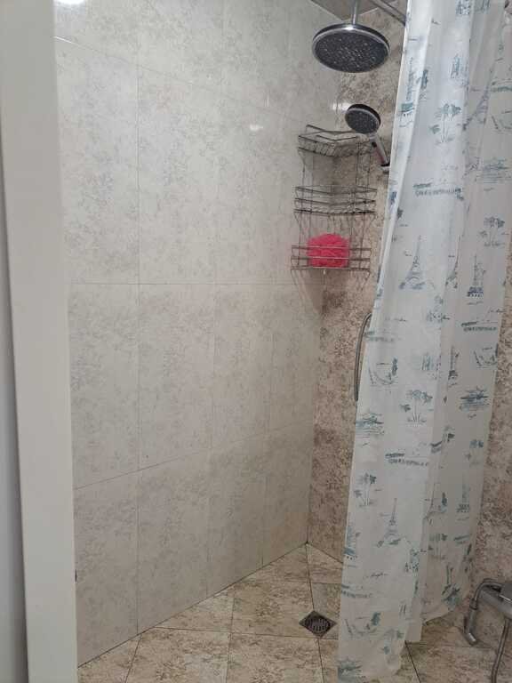 Kirayə verilir 1 otaqlı köhnə tikili, 35 m², Elmlər Akademiyası m.-11