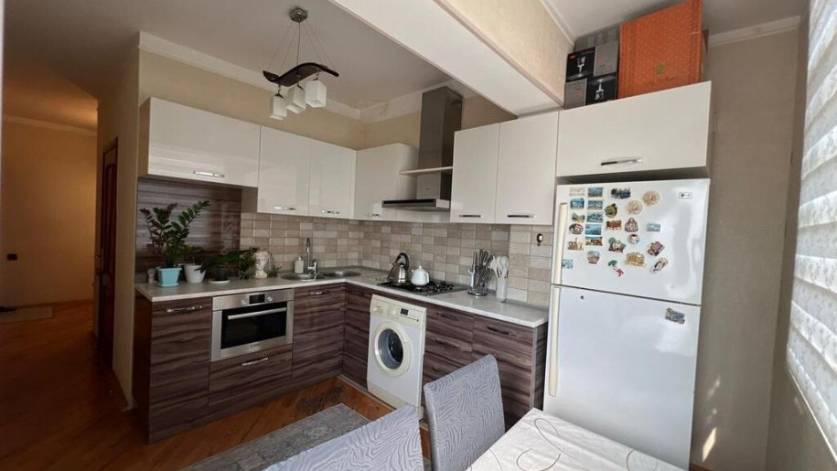 Kirayə verilir 2 otaqlı köhnə tikili, 56 m², Qara Qarayev m.-11