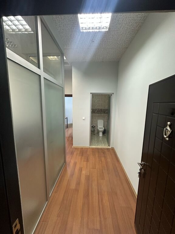 85 m<sup>2</sup> ofis icarəyə verilir, Nəriman Nərimanov m.-5