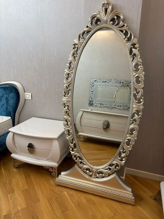 Satılır 3 otaqlı yeni tikili, 130 m², İnşaatçılar m.-21