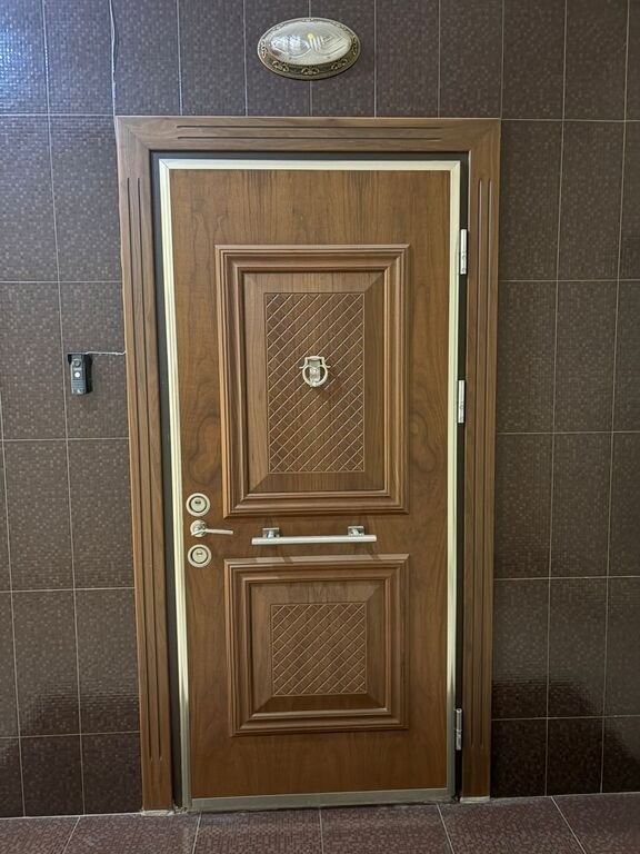 Satılır 3 otaqlı yeni tikili, 130 m², İnşaatçılar m.-28