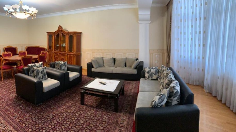 Kirayə verilir 4 otaqlı yeni tikili, 200 m², Nizami m.-1