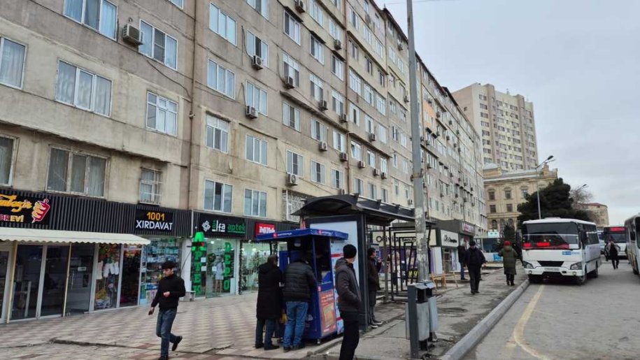 110 m<sup>2</sup> obyekt satılır, Azadlıq Prospekti m.-4