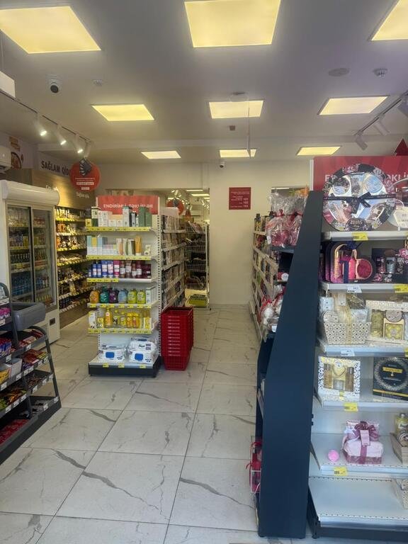 110 m<sup>2</sup> obyekt satılır, Azadlıq Prospekti m.-8