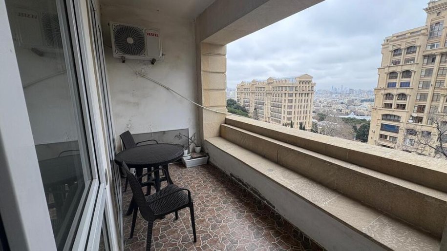 Kirayə verilir 2 otaqlı köhnə tikili, 64 m², İçərişəhər m.-5