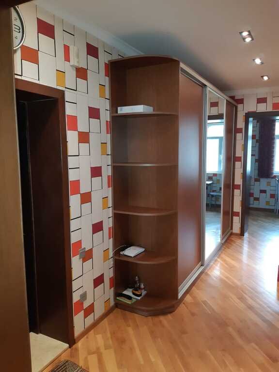 Kirayə verilir 2 otaqlı köhnə tikili, 64 m², İçərişəhər m.-15