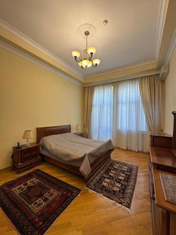 Kirayə verilir 3 otaqlı köhnə tikili, 100 m², Sahil m.-15
