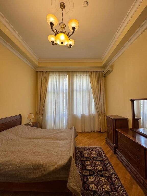 Kirayə verilir 3 otaqlı köhnə tikili, 100 m², Sahil m.-16
