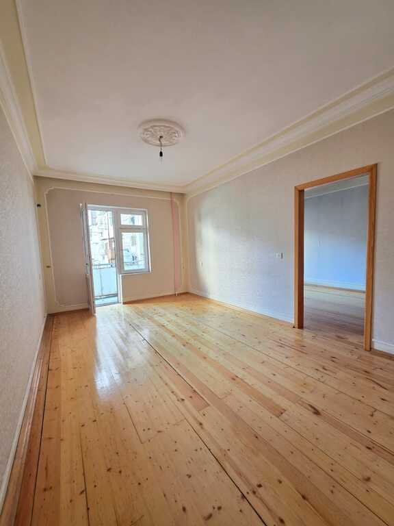 Satılır 5 otaqlı köhnə tikili, 120 m², Yeni Yasamal-5