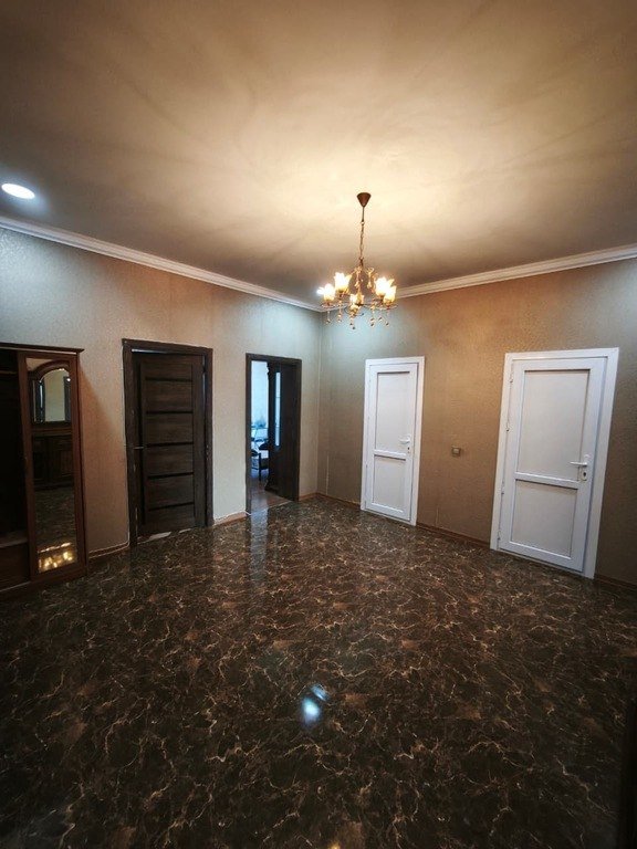 Kirayə verilir 4 otaqlı yeni tikili, 120 m², İnşaatçılar m.-4