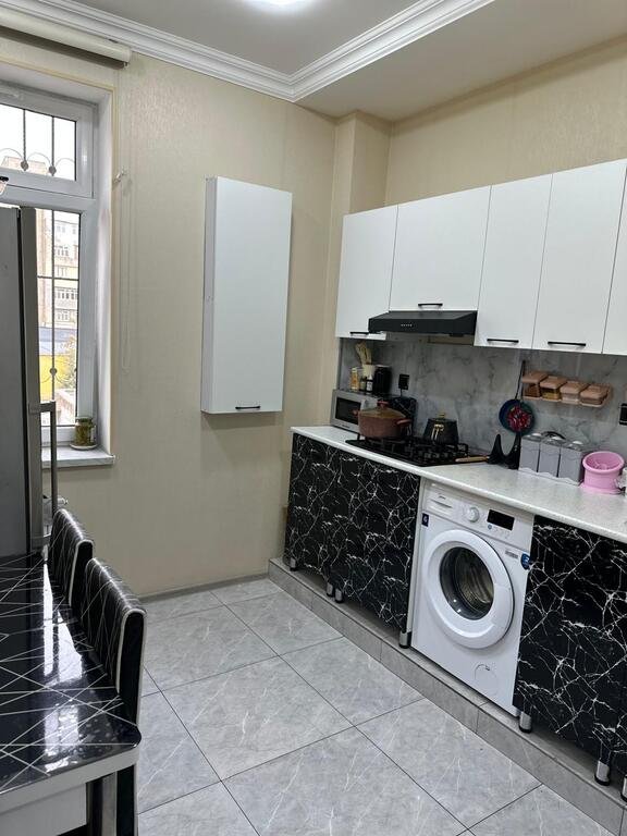 Satılır 3 otaqlı köhnə tikili, 70 m², Bakıxanov (Razin)-9