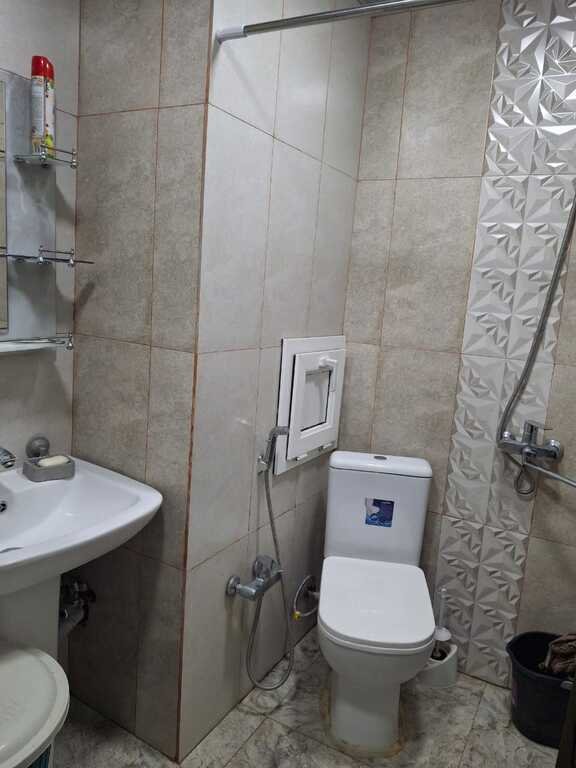 Satılır 1 otaqlı köhnə tikili, 30 m², Azadlıq Prospekti m.-2