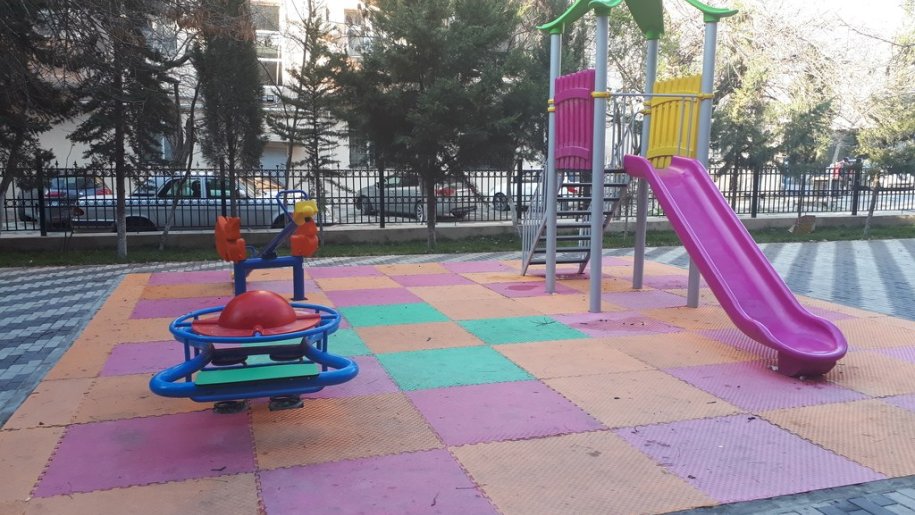 Kirayə verilir 2 otaqlı köhnə tikili, 60 m², 28 May m.-12