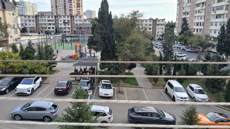 Satılır 3 otaqlı köhnə tikili, 85 m², Həzi Aslanov m.-2