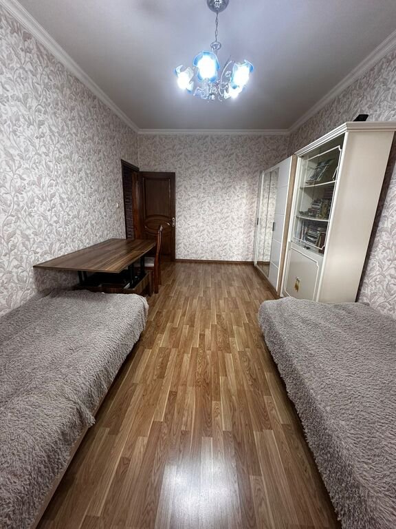 Satılır 3 otaqlı köhnə tikili, 85 m², Həzi Aslanov m.-8