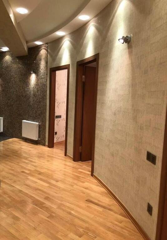 Kirayə verilir 3 otaqlı yeni tikili, 145 m², 28 May m.-3