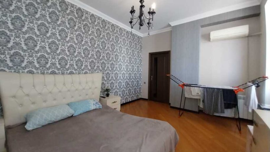 Satılır 3 otaqlı yeni tikili, 150 m², Elmlər Akademiyası m.-11