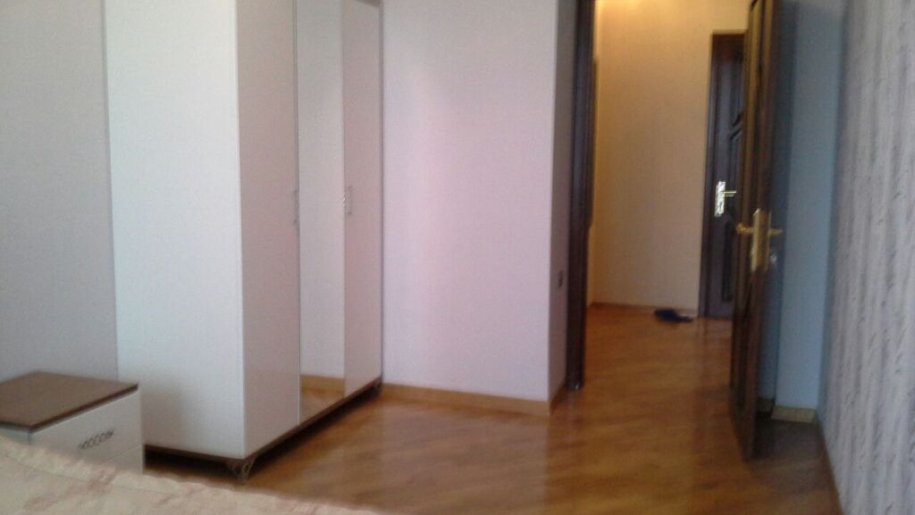 Kirayə verilir 3 otaqlı yeni tikili, 105 m², Elmlər Akademiyası m.-7