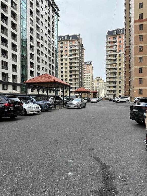 Kirayə verilir 3 otaqlı yeni tikili, 140 m², Elmlər Akademiyası m.-13