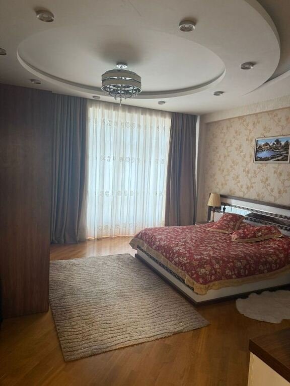 Satılır 4 otaqlı yeni tikili, 170 m², 8 noyabr-6