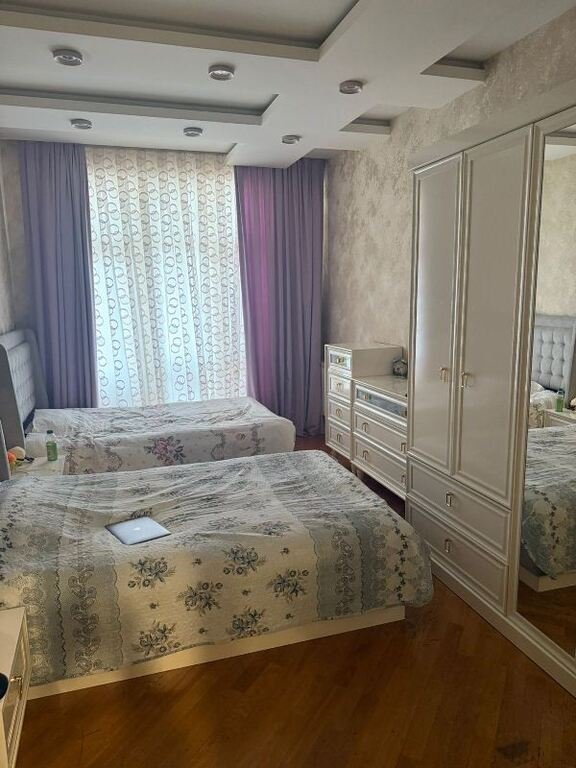 Satılır 4 otaqlı yeni tikili, 170 m², 8 noyabr-10