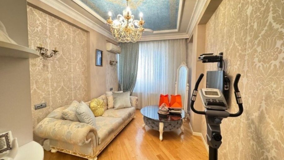 Satılır 3 otaqlı yeni tikili, 134 m², 28 May m.-4