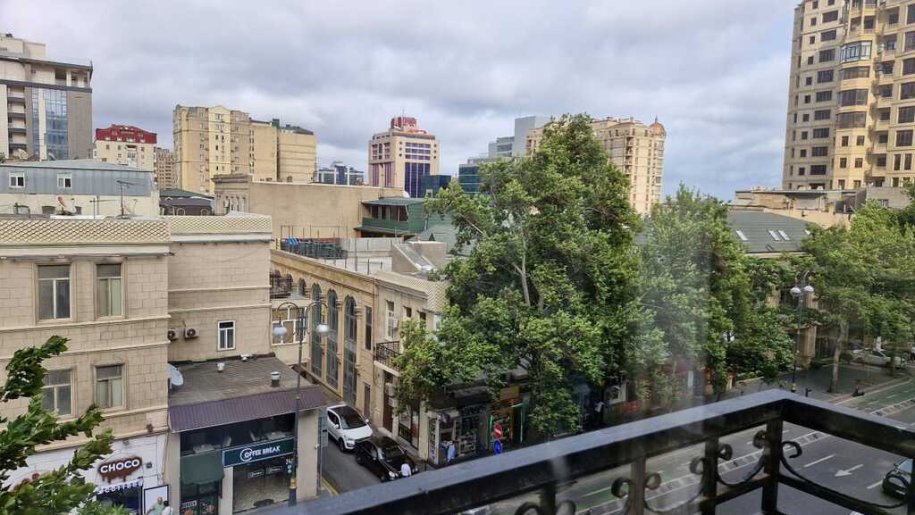 Satılır 3 otaqlı köhnə tikili, 90 m², Nizami m.-6
