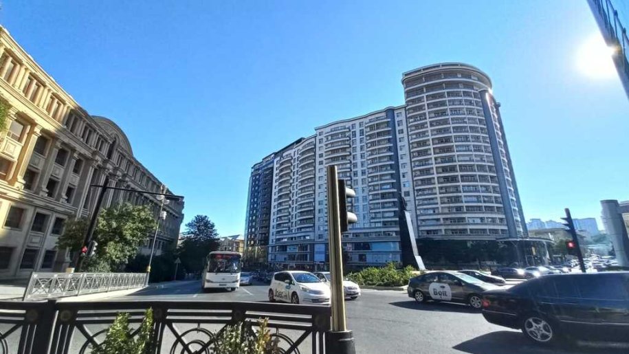 170 m<sup>2</sup> obyekt satılır, Nizami m.-1