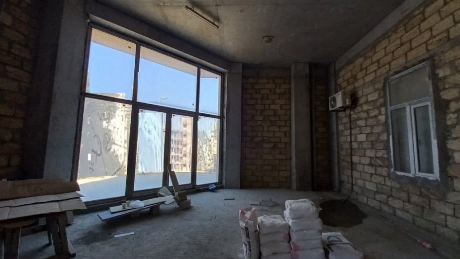 170 m<sup>2</sup> obyekt satılır, Nizami m.-3