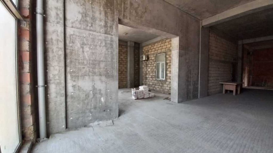 170 m<sup>2</sup> obyekt satılır, Nizami m.-8