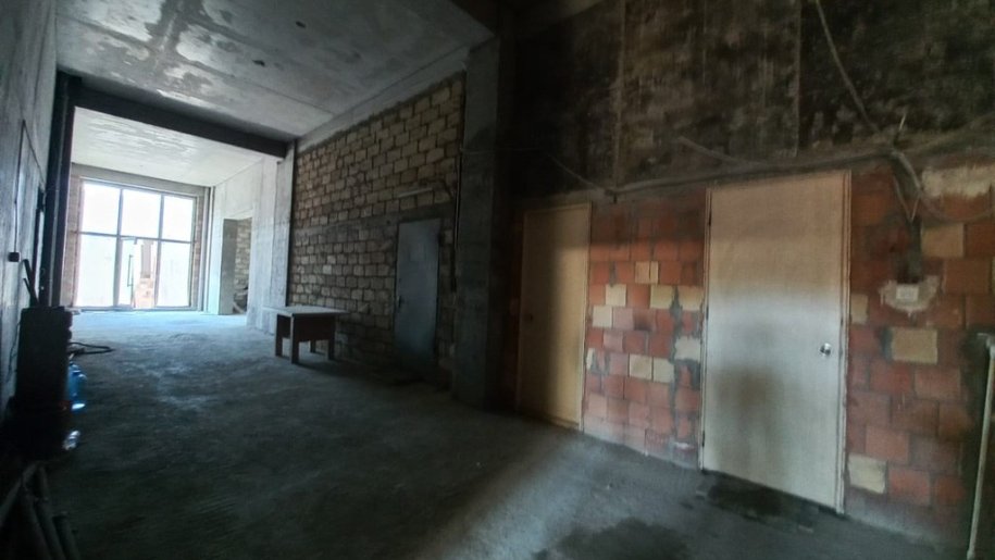 170 m<sup>2</sup> obyekt satılır, Nizami m.-11