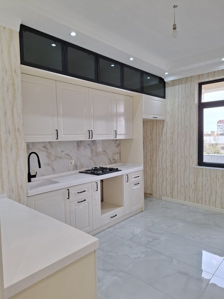 Satılır 3 otaqlı yeni tikili, 120 m², 9-cu mikrorayon-1