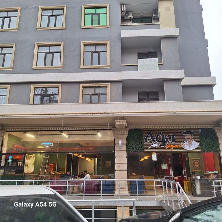 323 m<sup>2</sup> obyekt satılır, Xalqlar dostluğu m.-5