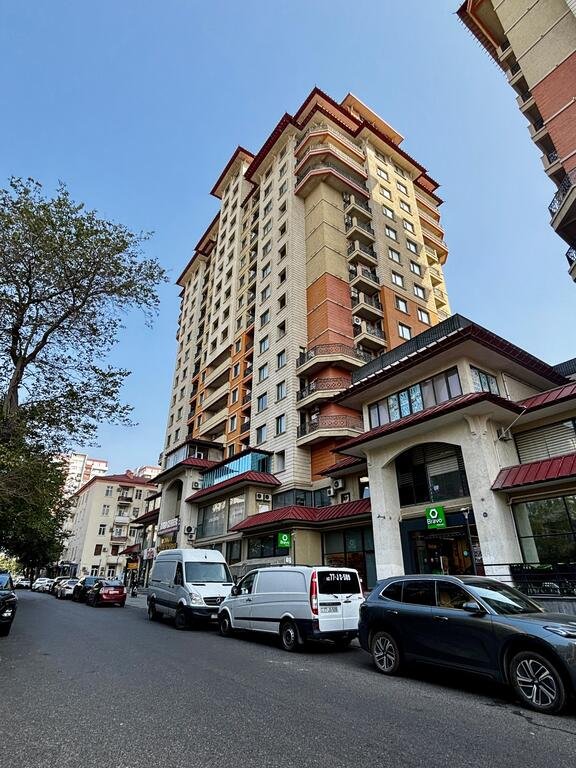 Satılır 3 otaqlı yeni tikili, 118 m², Qara Qarayev m.-1