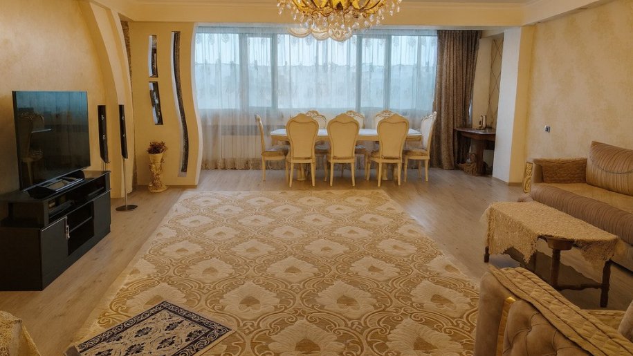 Satılır 4 otaqlı köhnə tikili, 120 m², Elmlər Akademiyası m.-1
