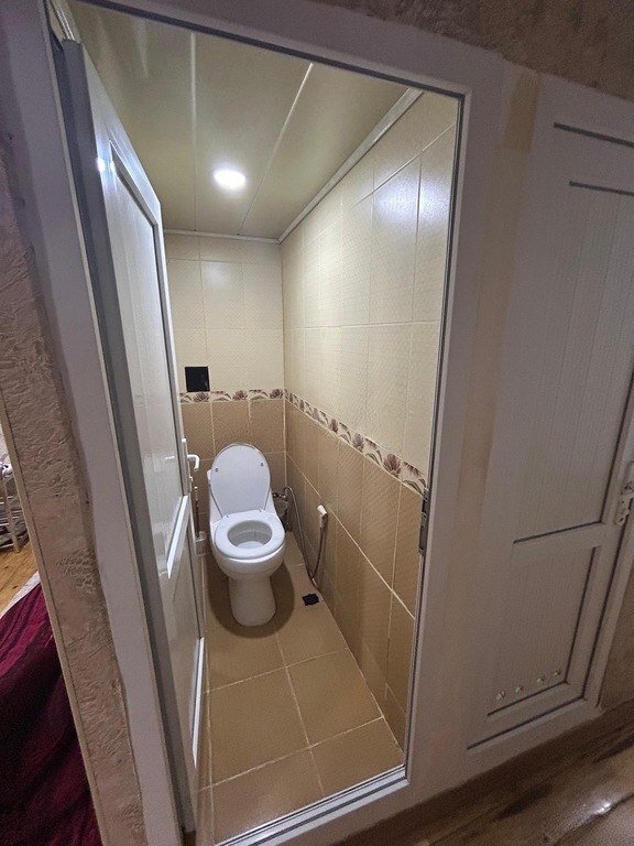 Satılır 3 otaqlı köhnə tikili, 90 m², Azadlıq Prospekti m.-11