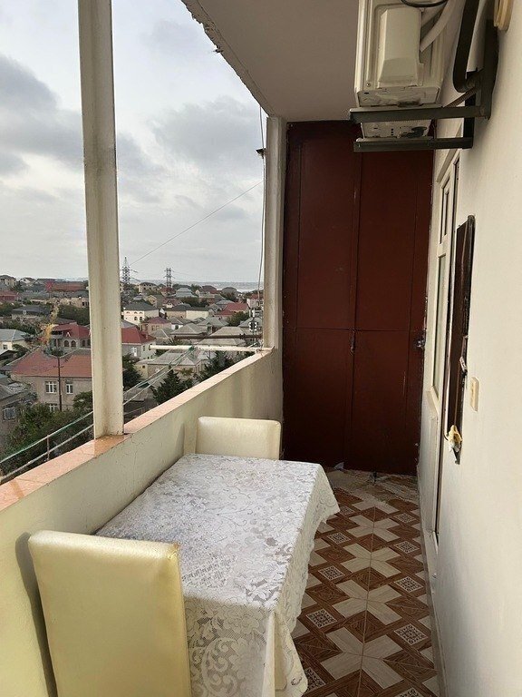 Satılır 3 otaqlı köhnə tikili, 90 m², Azadlıq Prospekti m.-14