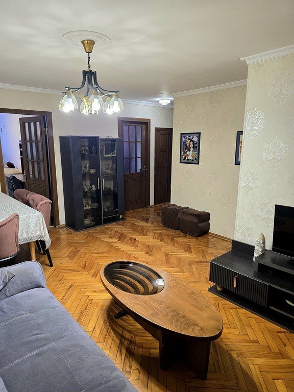 Satılır 4 otaqlı köhnə tikili, 97 m², Nəriman Nərimanov m.-2