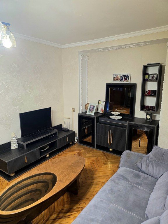 Satılır 4 otaqlı köhnə tikili, 97 m², Nəriman Nərimanov m.-3