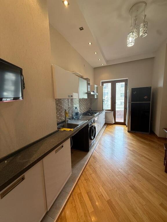 Kirayə verilir 2 otaqlı yeni tikili, 85 m², 8 noyabr-17