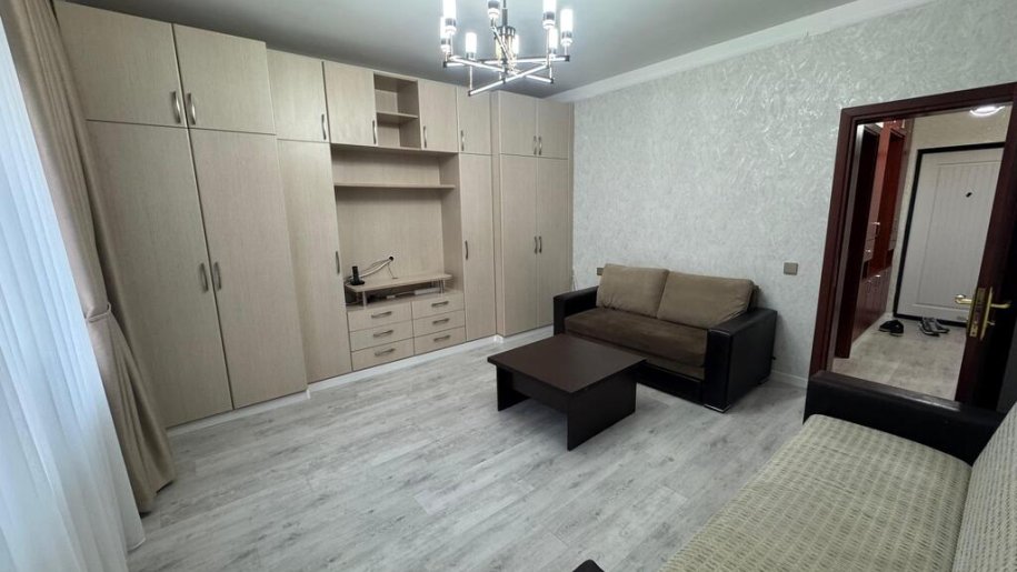 Satılır 3 otaqlı yeni tikili, 68 m², Nizami m.-1