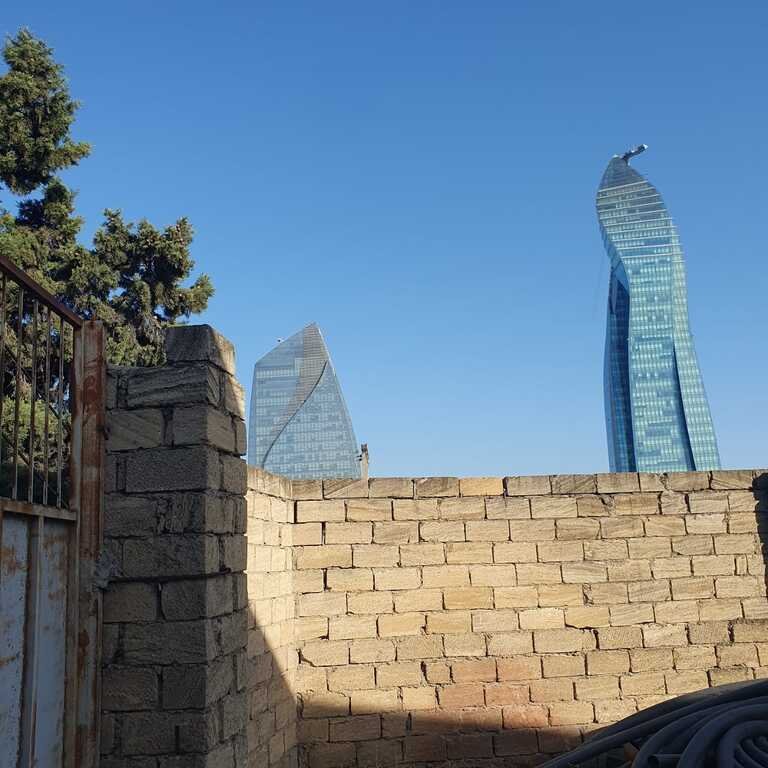 32 sot torpaq satılır, Ulduz m.-3