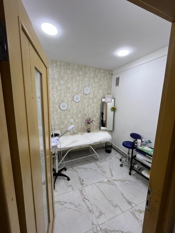 85 m<sup>2</sup> obyekt satılır, 8 noyabr-10